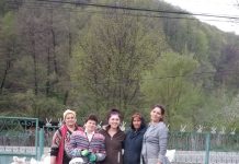 Acțiune de ecologizare a social-democratelor din Tismana, în zona bisericii din localitate