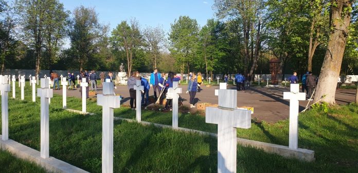 57393145_863392620664643_7907737555959808000_o