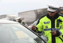 Doljean cu permisul suspendat, prins în timp ce conducea un autoturism pe DN 67