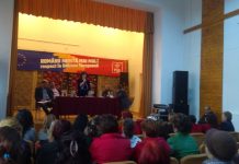 Foto: Peste 130 de persoane la o întrunire a PSD, organizată la Tismana! Un deputat, în prezidiu