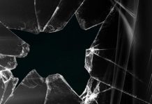 Un copil de 12 ani a pus Poliția pe jar, la Târgu-Cărbunești! Mașina unui medic de familie, vandalizată