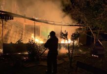 Incendiu puternic la o casă din Plopșoru
