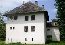 Porți deschise la Cula Cornoiu de la Curtișoara