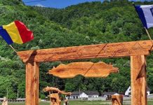 Artă dacică la Polovragi. Tabără de sculptură lângă mănăstire