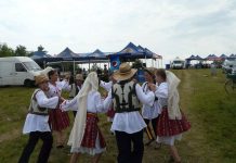 Sărbătoare la Ciuperceni – Debutează Festivalul Cântecului, Jocului și Portului Popular ,,Plai de Cântec și de Dor”