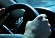 O noapte de arest pentru că a condus băut și fără permis