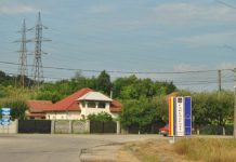 1500 de proprietari din Fărcășești, somați să-și achite apa nepotabilă consumată în perioada 2014-2016! Localnicii, gata de protest