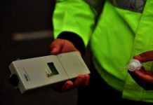 Prins sub influența băuturilor alcoolice, la volanul unui tractor