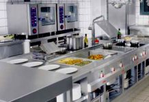 Muște în bucătăria unui restaurant! Comercianți gorjeni, sancționați de inspectorii sanitar-veterinari