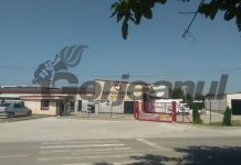 Doi emigranți din Sri Lanka, angajați de doar o lună la SC AVICARVIL, au fugit de la fabrica din Târgu-Jiu! Restul străinilor nemulțumiți motivează rele tratamente aplicate de doi dintre șefi