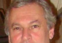 Un matematician desena pe-o pânză…