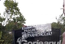 Svastica și ,,România, prima țară fascistă din UE”, afișate pe poarta unui pensionar din Logrești! Poliția i-a întocmit dosar penal