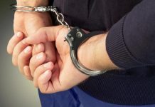 În arest, după ce și-a agresat mama