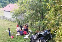 Patru persoane rănite, la Padeș, în urma unui accident produs de un şofer băut