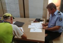 FOTO: Ajutat de agenții de la Locală să-și recupereze banii pierduți!