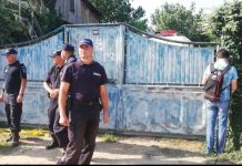 Cu un ochi plâng și cu celălalt râd – Reflecții din exteriorul frontului