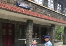 Tânăr prins pe vagonul unui tren de marfă! Le-a spus polițiștilor că nu are bani de bilet