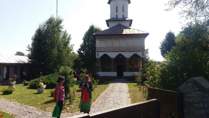 manastirea carbunesti