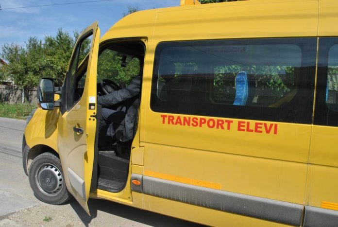 microbuz scolar deschidere