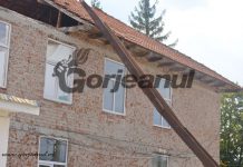 Nou an școlar, probleme vechi. Școli fără apă și cu toalete în curte