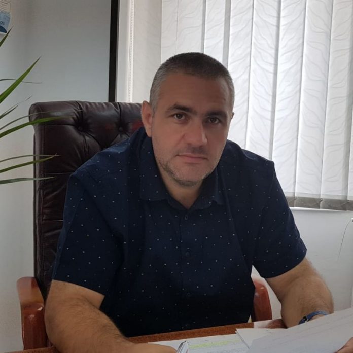 37771457_610383979357865_3866374708555415552_n(1)