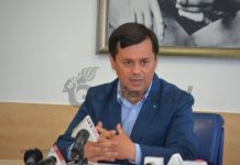 Ornamente închiriate de sărbători