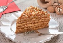 Reţeta săptămânii – Tort cu nucă şi mascarpone