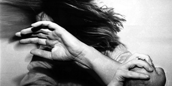 Agresată de concubin