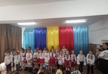 FOTO: Ziua Națională, sărbătorită și de elevii Școlii Gimnaziale „Pompiliu Marcea”