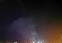 Camion încărcat cu lemne, cuprins de flăcări la Arcani