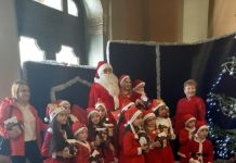 Preșcolari de la Grădinița Bălcești și elevi de la Școala nr.1 Bengești au plecat la colindat