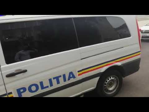 Cercetat după ce a bătut o femeie în Piața Centrală din Târgu Jiu