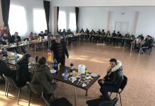 Pomana porcului pentru toți sătenii din Stejari!