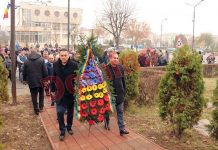 Directorii din minerit depun coroane de flori de Sf.Varvara! Protocolul de după, suportat de CEO și de Primăria Motru