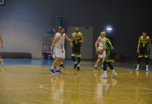 Revin meciurile de baschet