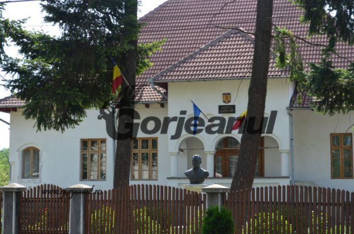 judecatoria novaci (2)