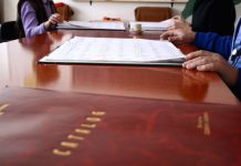 Angajaţii din Învăţământ primesc salariile din august mai repede