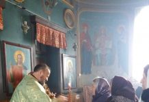 Sărbătoare cu mărţişoare-garoafe la Biserica ,,Sfânta Cuvioasa Parascheva” din Parohia Vârfu Viii, Oraşul Ţicleni, Gorj