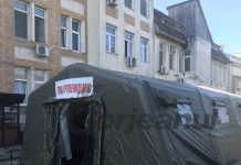 Corturi militare în sprijinul medicilor din Târgu-Jiu