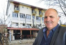 Un fost director din CEO face bani de pe urma coronavirusului! Pensiunea afaceristului de la Săcelu, închiriată pentru 11 carantinați