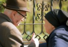 Noi restricții, persoanele de peste 65 de ani obligate să stea în locuințe