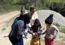 Familiile defavorizate din Scoarța au ce pune pe masă, de Paște