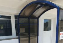 Tunel de decontaminare și 150 de viziere, oferite la spitalul de la Dobrița!