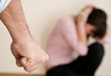 Tânăr din Rovinari, cercetat după ce și-a bătut iubita