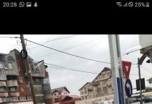 Foto: Noile parcometre din Piața Centrală, sub ape! Și mașinile…