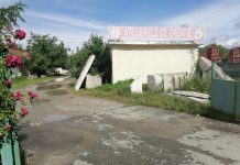 Clădirile situate vizavi de sediul Aparegio, aparținând Primăriei Târgu-Jiu, racordate ilegal la apă!