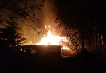 Cabana de la Cheile Buții, distrusă complet într-un incendiu