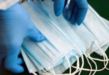 CEO cumpără zeci de mii de măști chirurgicale