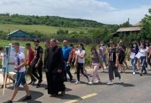 Să ne rugăm împreună pentru Valentina şi s-o ajutăm!