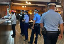 Controalele continuă la terasele din Gorj! Poliţia a aplicat sancţiuni